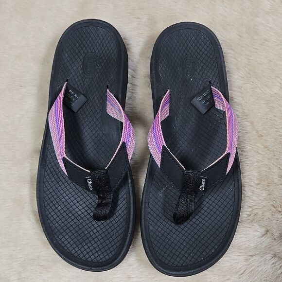 CHACO PINK AND BLACK LOWDOWN FLIP FLOPS, SIZE 8 - Picture 1 of 6